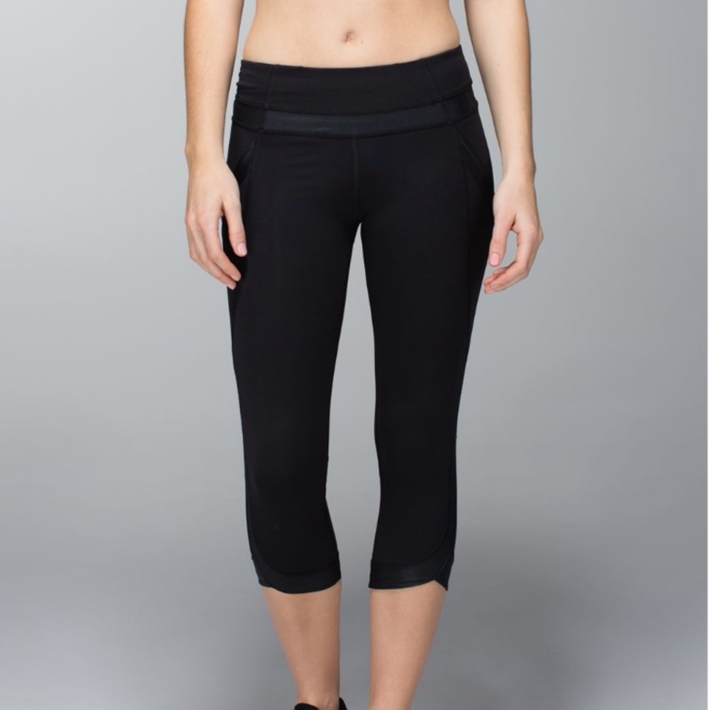 lululemon athletica | Chase Me Crop II